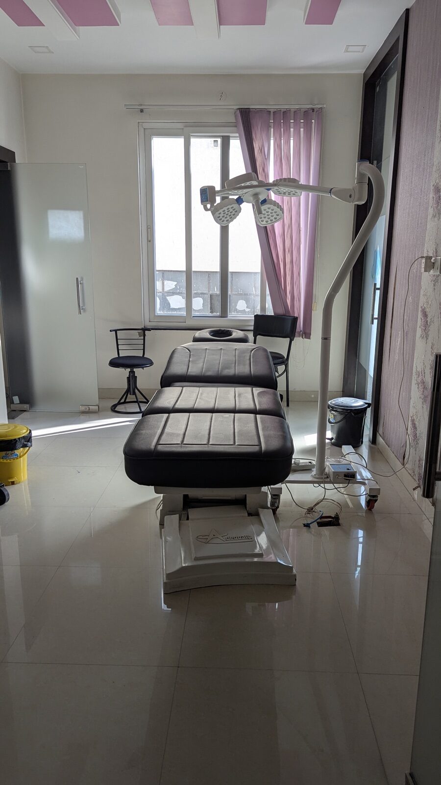 Kezza Clinic clinical suite for white hair removal micro-epilation procedure Jaipur